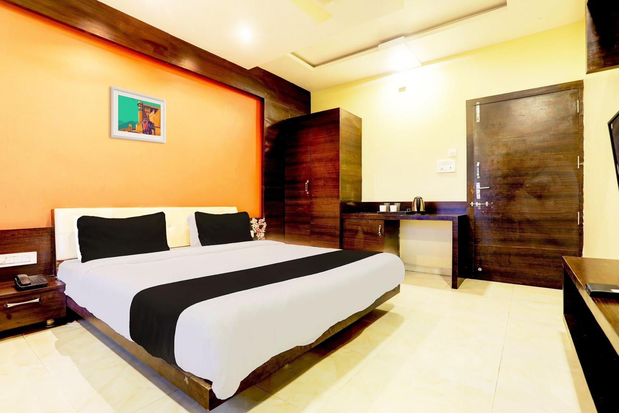 Hotel O Badridham Nagar Ab Road Dewas ภายนอก รูปภาพ